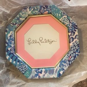 LILLY PULITZER Wave after Wave print frame NWT